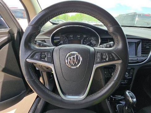 Used 2021 Buick Encore Preferred AWD/4WD image 10