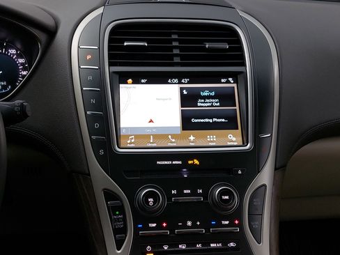 Used 2017 Lincoln MKX Select w/ Select Plus Package image 22