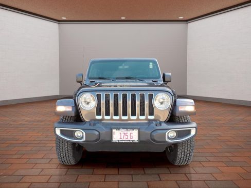 Used 2021 Jeep Wrangler Unlimited Sahara AWD/4WD image 2
