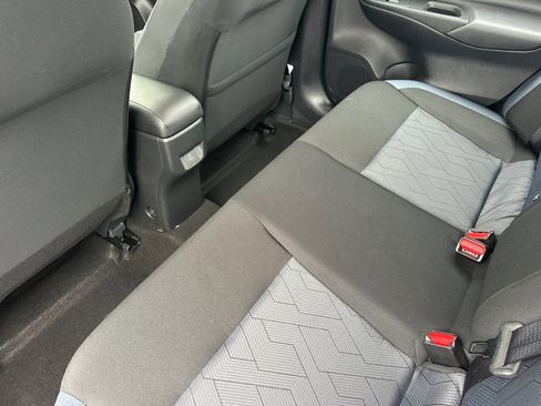 Used 2025 Nissan Versa SV image 12