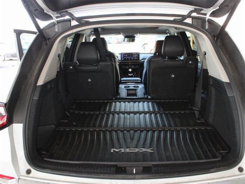 Used 2025 Acura MDX FWD image 12