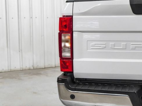 Used 2021 Ford F250 Lariat w/ FX4 Off-Road Package AWD/4WD image 48