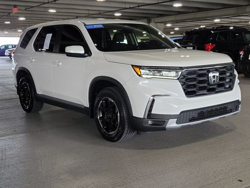 Certified 2025 Honda Pilot EX-L image 31