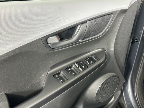 Used 2019 Hyundai Kona SEL image 26