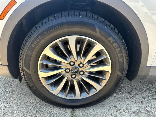 Used 2020 Lincoln Nautilus Reserve w/ Cargo Utility Package AWD/4WD image 31