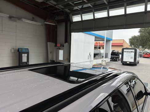 New 2026 Chevrolet Traverse RS w/ LPO, Floor Liner Package image 4