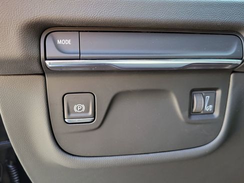 New 2025 Cadillac Escalade Luxury image 20