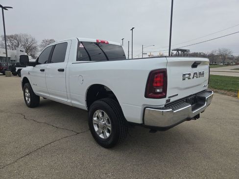 Used 2025 RAM 2500 Big Horn AWD/4WD image 5