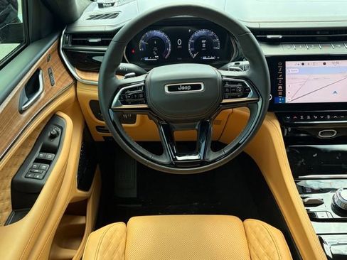 New 2026 Jeep Grand Cherokee L Summit AWD/4WD image 36