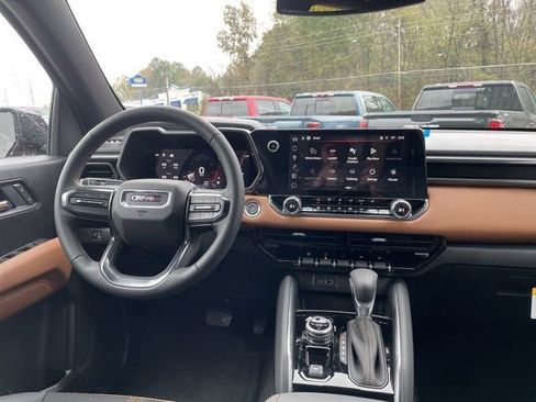 New 2026 GMC Canyon AT4 w/ Nightfall Essentials Package image 25