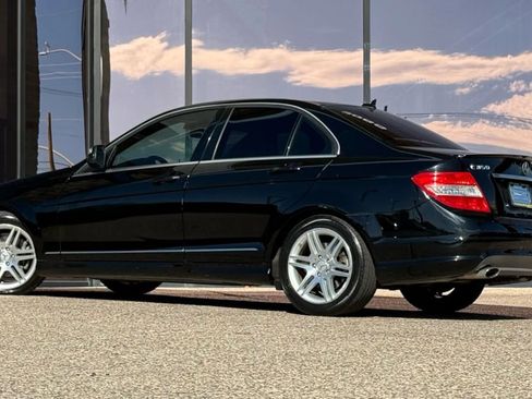 Used 2009 Mercedes-Benz C 350 Sport image 6