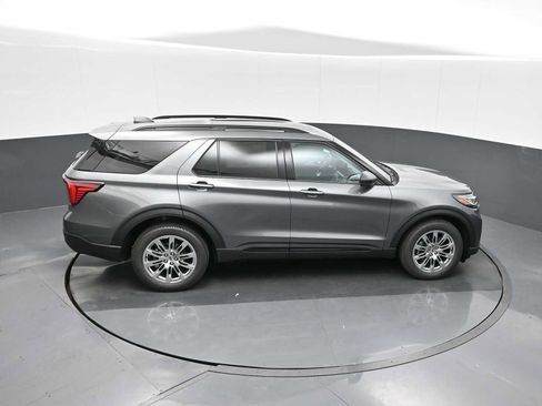 New 2026 Ford Explorer Active w/ Active Comfort Package image 17