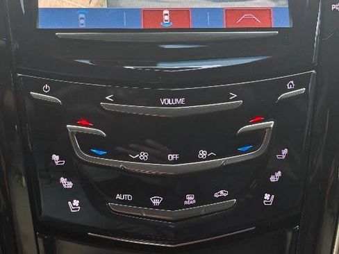 Used 2018 Cadillac Escalade 2WD image 20