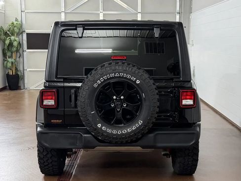 Used 2023 Jeep Wrangler Unlimited Sport AWD/4WD image 4