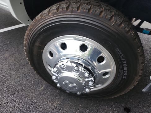 New 2026 RAM 5500 4x4 Crew Cab image 27