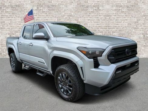 Used 2024 Toyota Tacoma SR5 AWD/4WD image 1