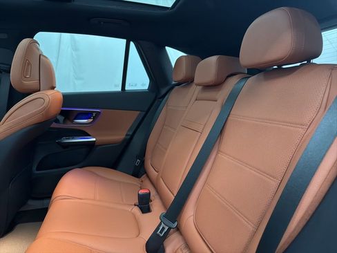 New 2026 Mercedes-Benz GLC 300 image 19