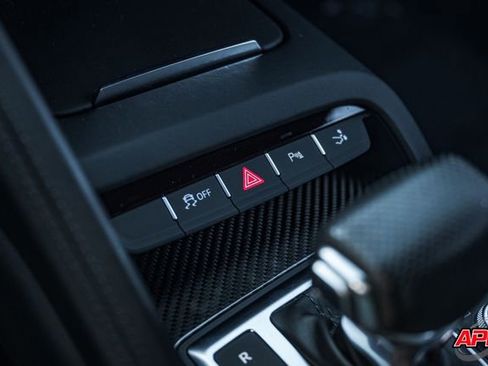 Used 2018 Audi R8 V10 w/ Premium Package image 99