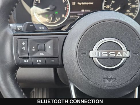 Used 2023 Nissan Pathfinder SL w/ Black Appearance Package FWD image 26