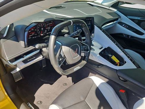 Used 2025 Chevrolet Corvette Z06 RWD image 10