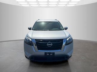 Used 2025 Nissan Pathfinder SV video 2