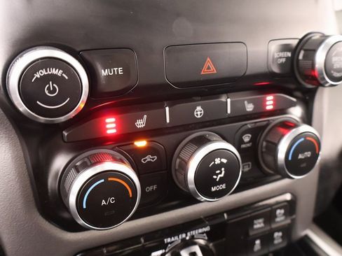 Used 2022 RAM 1500 Big Horn image 7