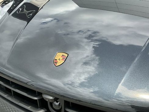 New 2025 Porsche Macan image 15