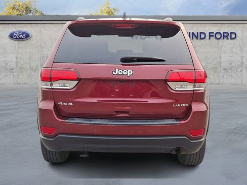 Used 2020 Jeep Grand Cherokee Laredo AWD/4WD image 5
