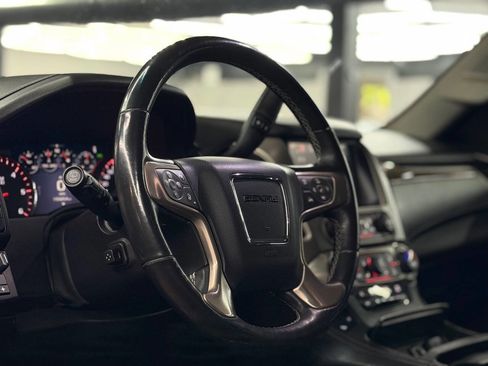 Used 2016 GMC Yukon Denali w/ Open Road Package AWD/4WD image 5