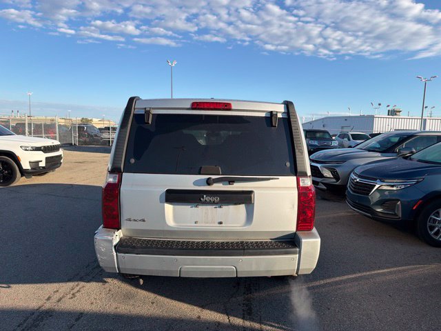 Used 2008 Jeep Commander Sport AWD/4WD image 24