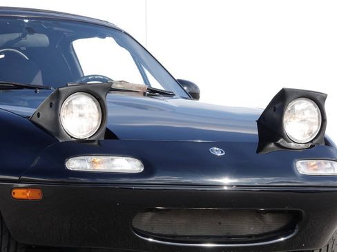 Used 1996 MAZDA MX-5 Miata RWD image 57
