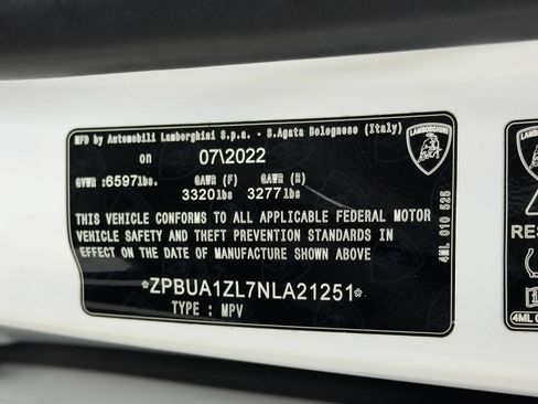 Used 2022 Lamborghini Urus AWD/4WD image 68