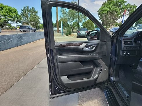 Used 2024 Chevrolet Tahoe LT AWD/4WD image 11