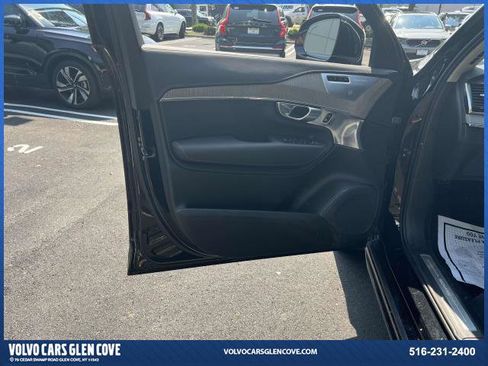 Used 2023 Volvo XC90 T8 Ultimate w/ Protection Package Premier image 18
