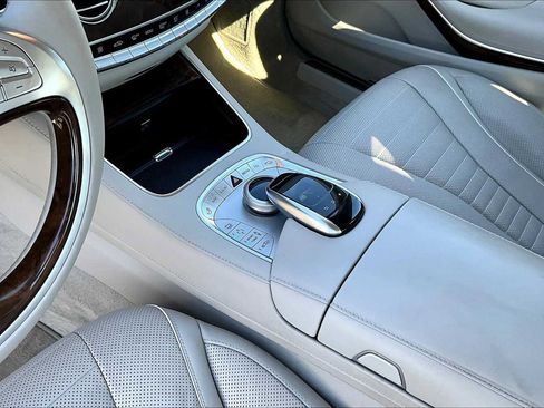 Used 2015 Mercedes-Benz S 550 Sedan image 17