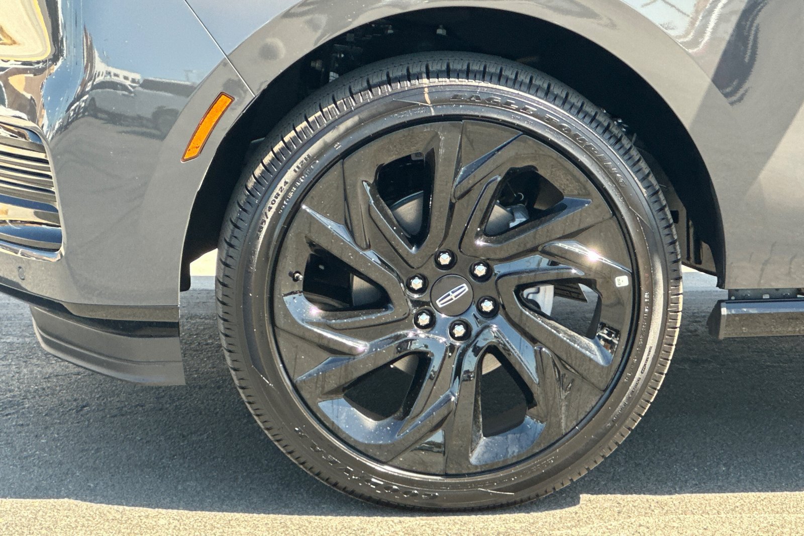 New 2027 Lincoln Navigator L Black Label AWD/4WD image 26