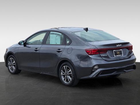 Used 2024 Kia Forte LXS image 6
