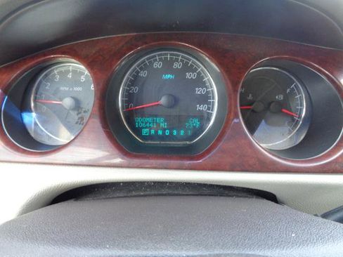 Used 2007 Buick Lucerne CXL w/ Driver Confidence Package FWD image 32