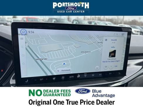 Used 2024 Ford Escape ST-Line Elite w/ Premium Technology Package image 10