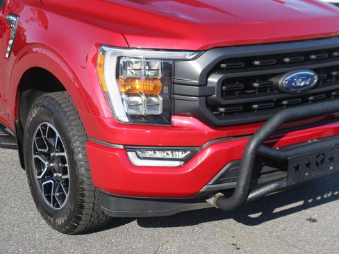 Used 2021 Ford F150 XLT w/ Equipment Group 302A High AWD/4WD image 9