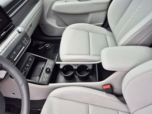 New 2026 Hyundai Kona Limited FWD image 22