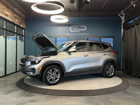 Used 2023 Kia Seltos LX AWD/4WD image 24