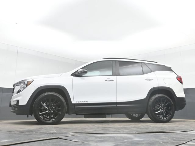 Used 2023 GMC Terrain SLE w/ Elevation Edition AWD/4WD image 44
