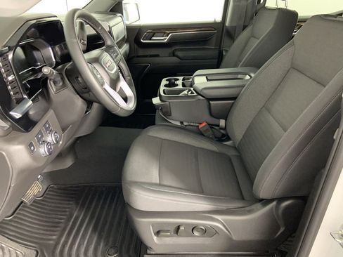 Used 2025 GMC Sierra 1500 Elevation image 25