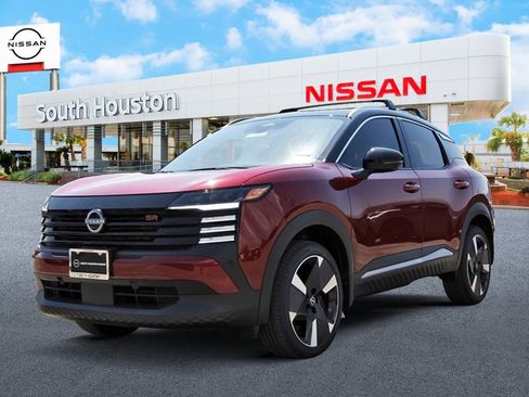 New 2025 Nissan Kicks SR image 2