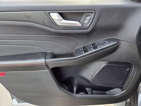 Certified 2024 Ford Escape ST-Line w/ Tech Pack #1 image 17