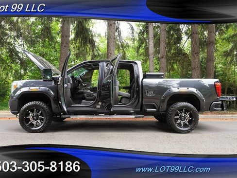 Used 2020 GMC Sierra 3500 Denali w/ Denali Ultimate Package AWD/4WD image 31