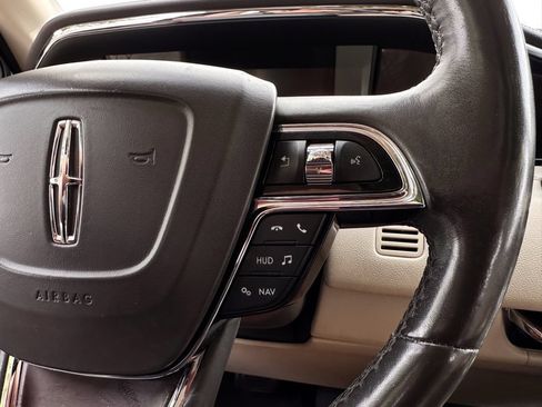 Used 2019 Lincoln Navigator L Reserve AWD/4WD image 14