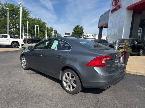 Used 2016 Volvo S60 T5 Premier w/ Convenience Package FWD image 3
