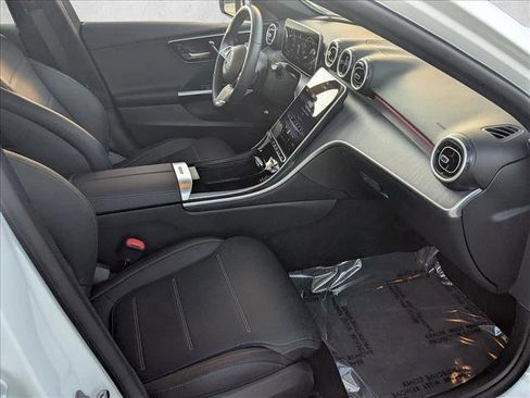 Used 2025 Mercedes-Benz C 300 Sedan image 21